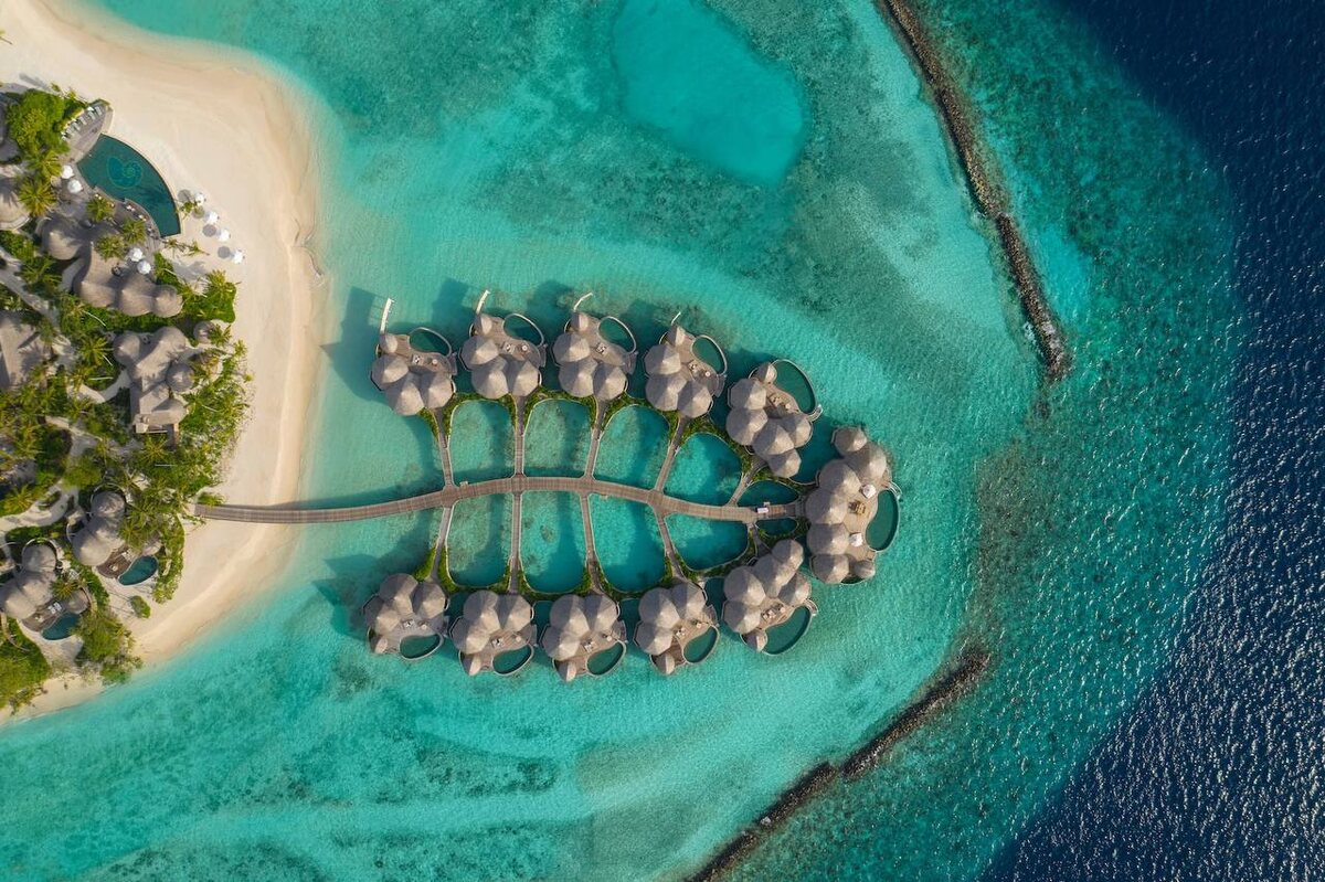 Отель The Nautilus Maldives 5* с высоты птичьего полета