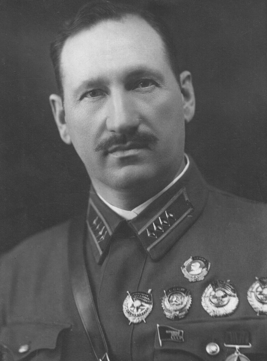 М,Г,Ефремов