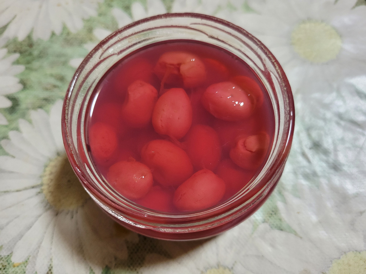 Оливки из кизила.