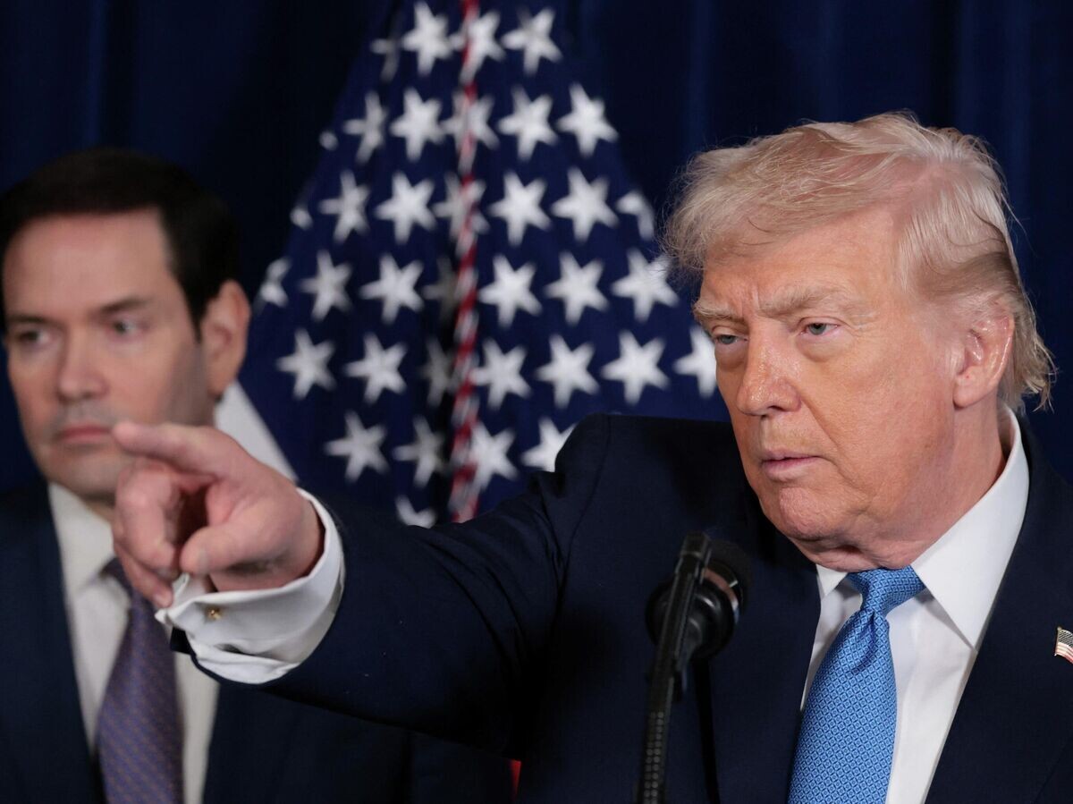    Президент США Дональд Трамп проводит пресс-конференцию после удара США по Венесуэле | © REUTERS / Jonathan Ernst