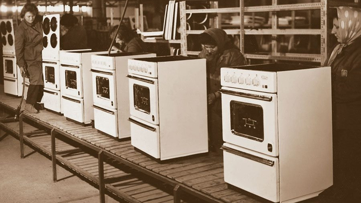 Советская бытовая техника работала десятилетиями, а современная ломается через пару лет