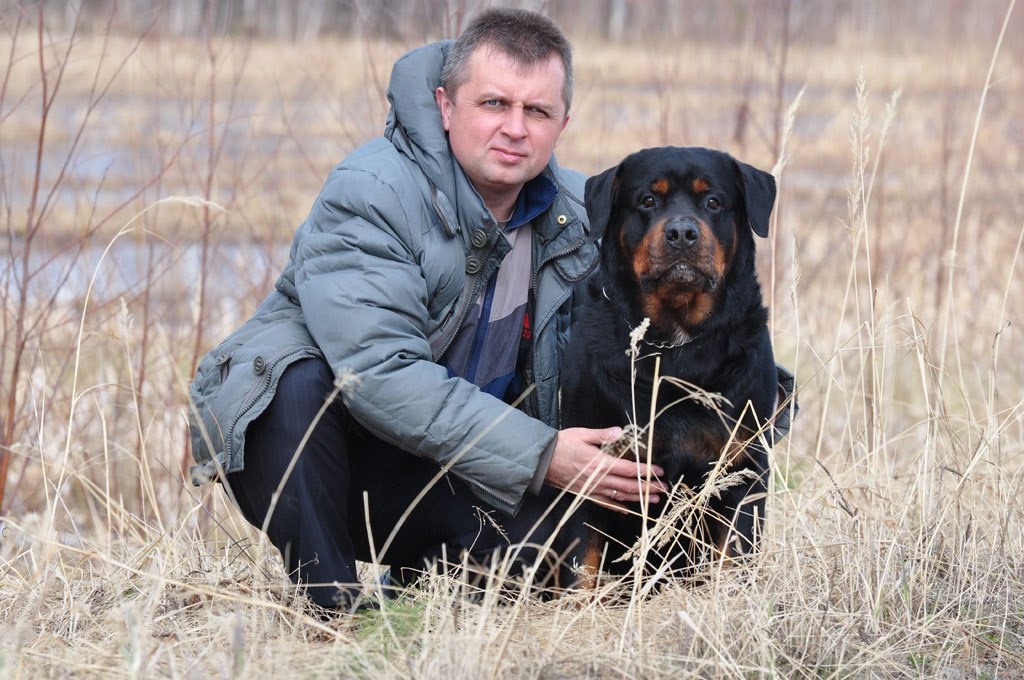 Я с собакой убийцей)))