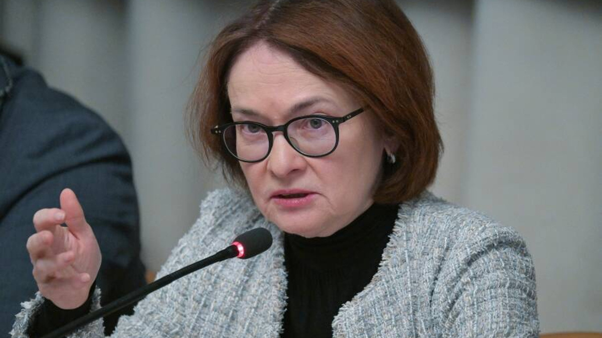 Почему переводы самому себе стали опасны?