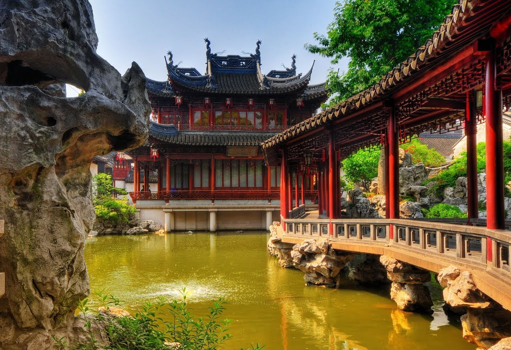 Люди говорят про Китай, потому что считают его не только далекой страной, но и потому, что культура этой страны сильно отличается от аргентинской.