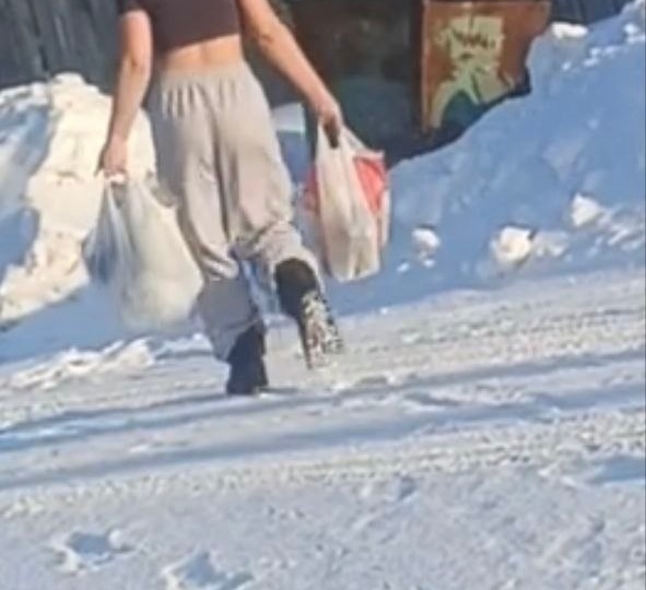 КТО-ТО ВИДИМО ХОРОШО  ОТМЕТИЛ НГ