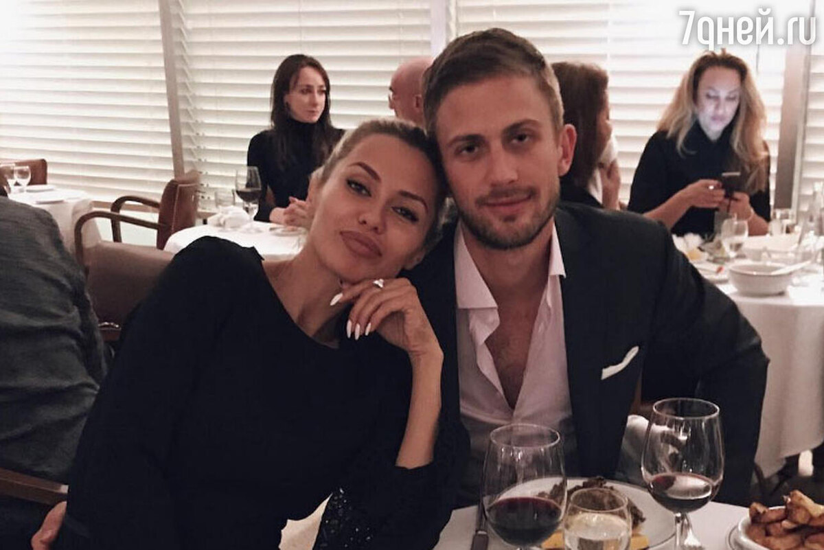    Виктория Боня и Алекс Смерфит Соцсети Виктории Бони