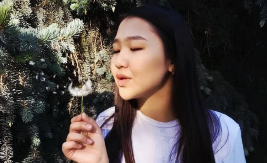 Дизайнерские эскизы, потерянное время и суд. Что стоит за громкой историей из Казахстана?