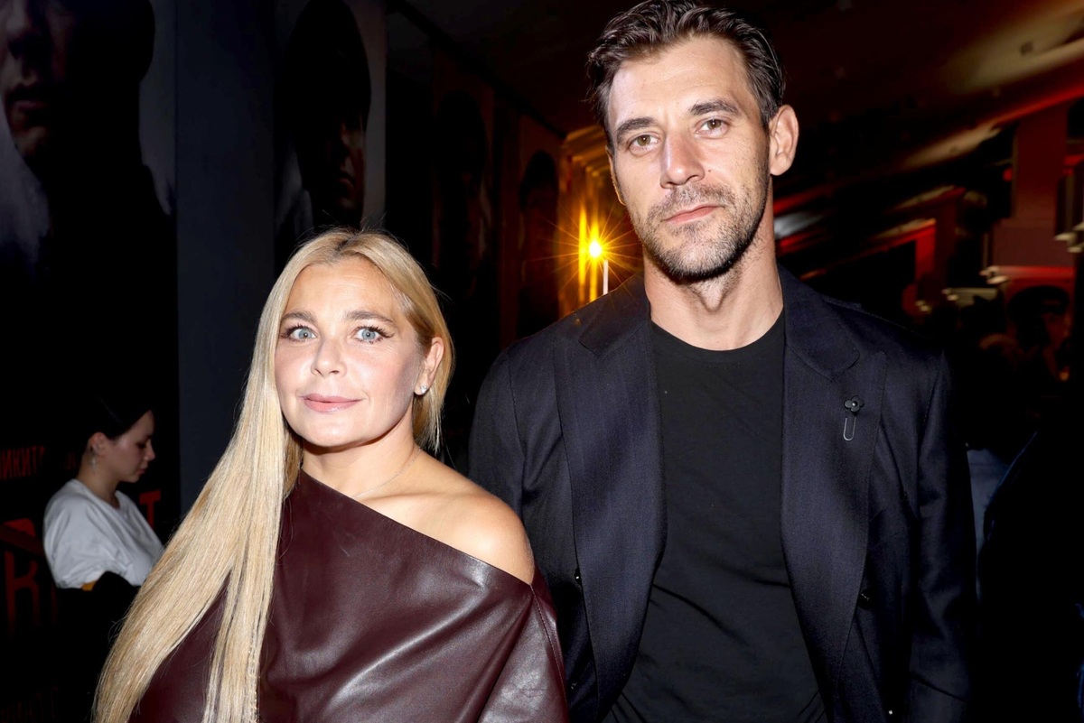     «Невероятно приятно»: Ирина Пегова проводит новогодние празднике на жарком курорте с Сергеем Мариным