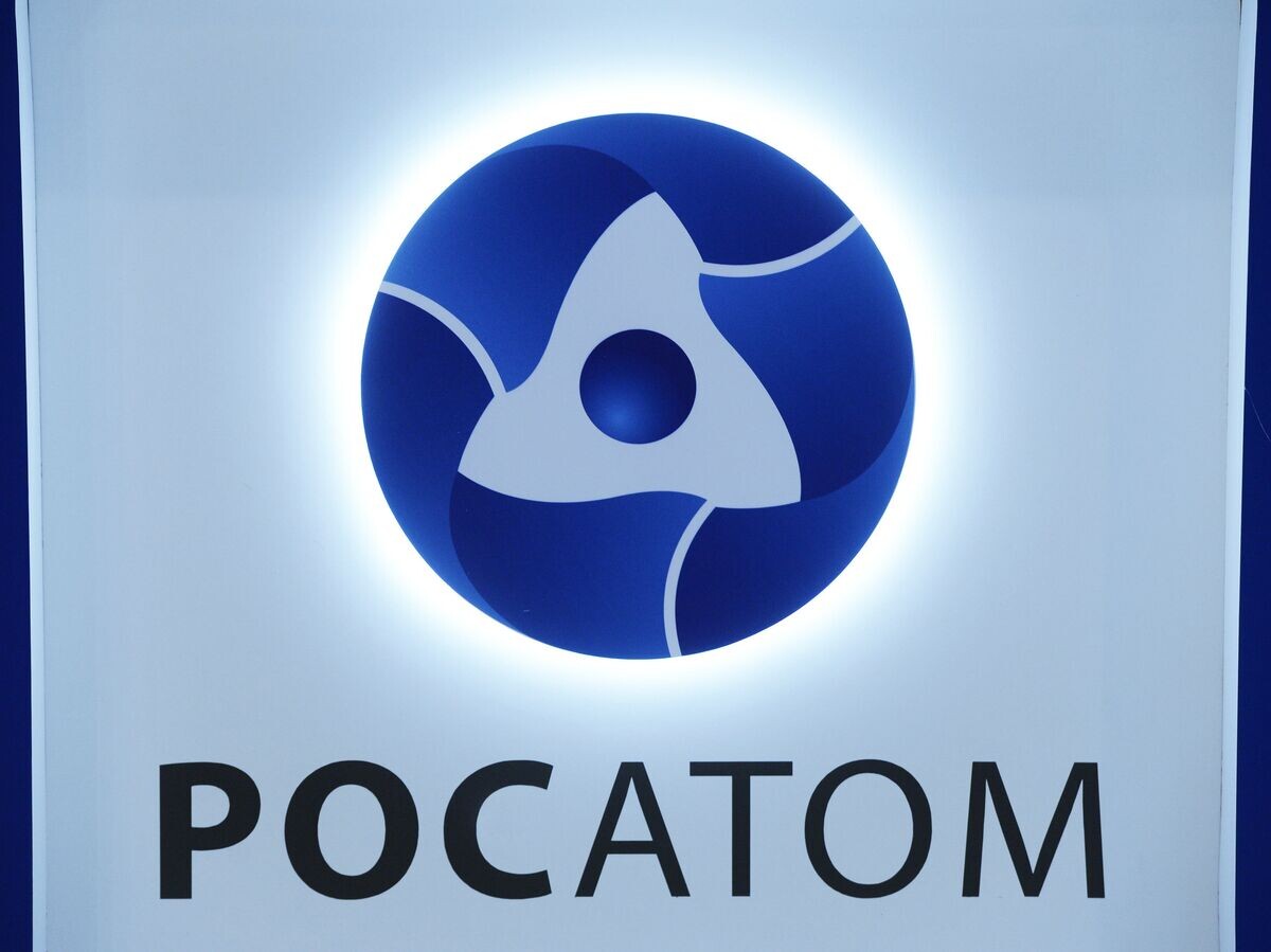    Логотип на стенде государственной корпорации по атомной энергии "Росатом"© РИА Новости . Григорий Сысоев