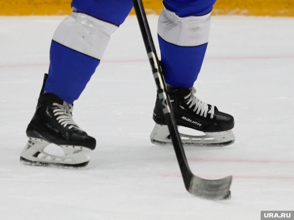     Курганский хоккейный клуб покидает 25-летний защитник