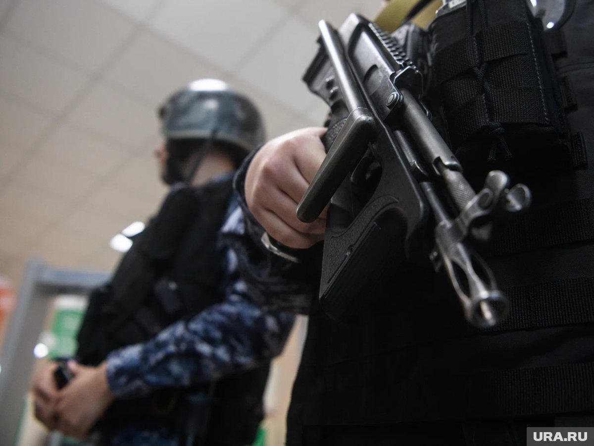     Президента Мадуро доставят в суд США