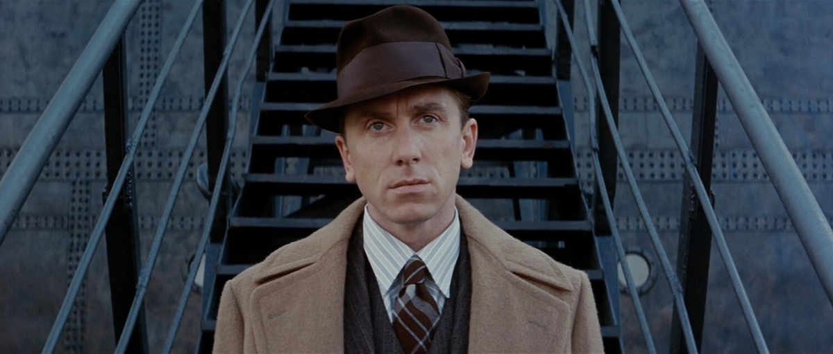 Тим Рот в роли 1900-го в фильме «Легенда о пианисте» (1998 г., режиссер Джузеппе Торнаторе)