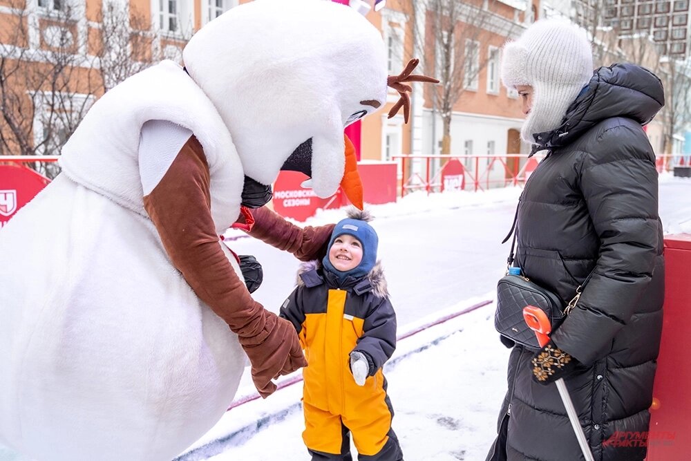    Школа керлинга на Школьной улице в Москве. Фото: АиФ/ Юлия Федотова