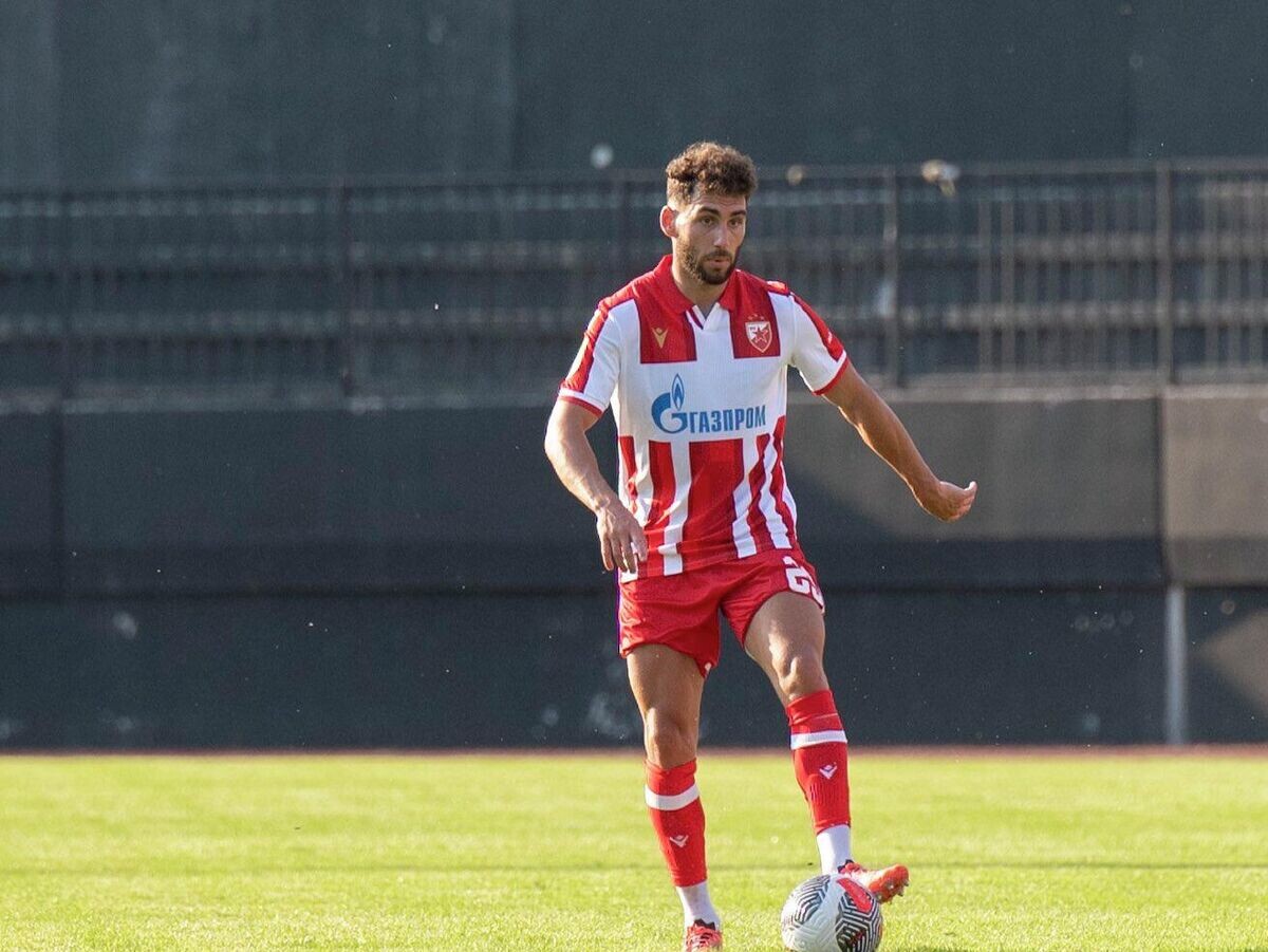    Защитник белградской "Црвены Звезды" Наир Тикнизян | © Фото : Соцсети футбольного клуба "Црвена Звезда"