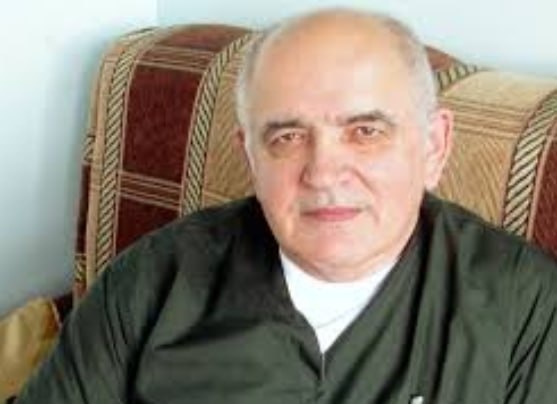 Магомед Абдулхабиров, врач и общественный деятель, сообщил об учреждении им «Цумадинской премии по науке и технологиям