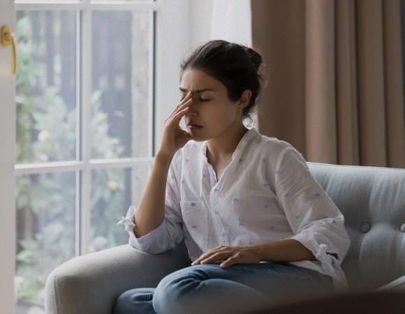 Как справиться с хандрой после праздников: причины и решения