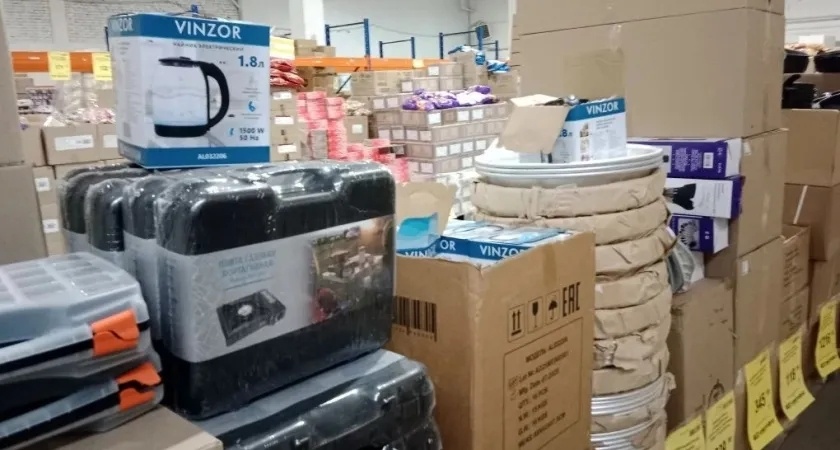 Лопата всего за 200 рублей и чайник за 300: на полках Светофора огромный выбор для дома, стройки и хозяйственных нужд