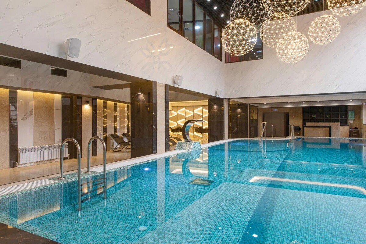 Бассейн санатория Арника. Фото travel.yandex.ru