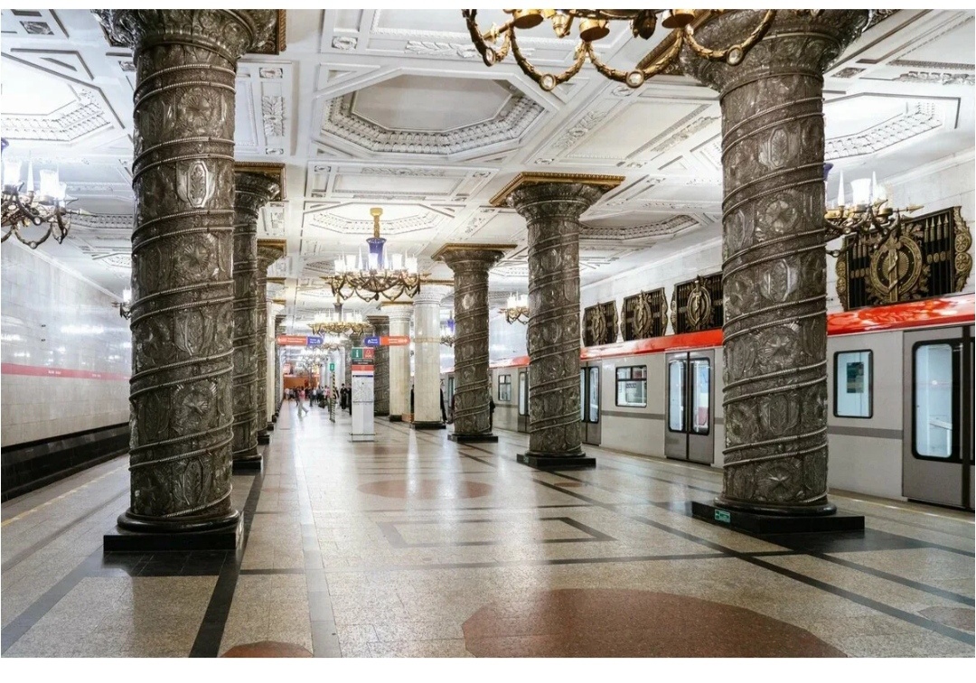 Интерьер станции АВТОВО ( СПБ) 