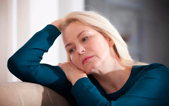 Нам по 53 года, 25 из них вместе. Он собрал вещи и уехал к маме „пожить отдельно“. Что это может значить?