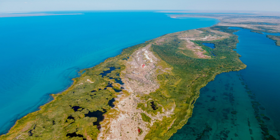 Балхаш: озеро с двумя водами, которое не должно было выжить