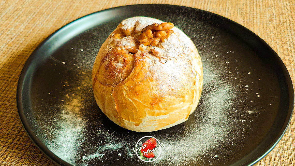 Яблоки в тесте