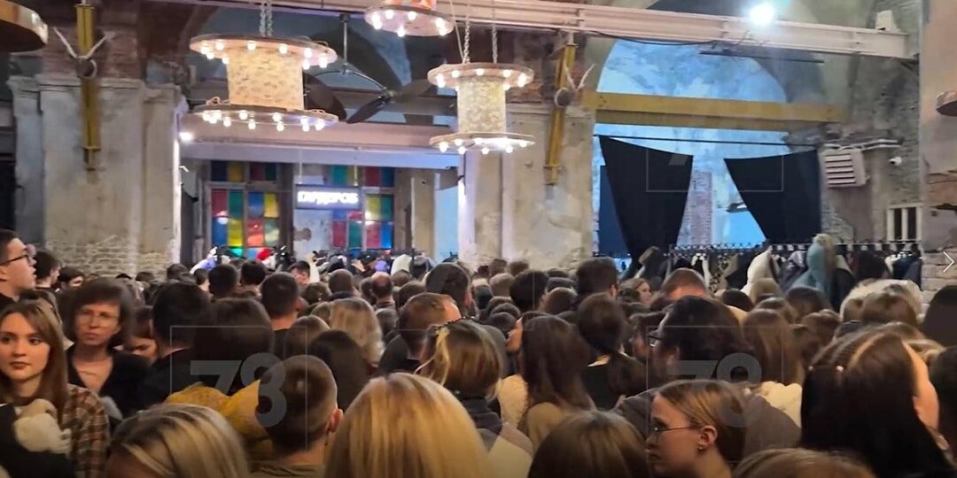 «Толкались, матерились, детей давили»: очевидец о ситуации после концерта Дмитриенко