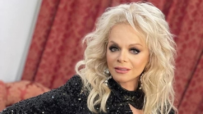 Представитель Долиной сделал заявление об отмене концерта "Юбилей на бис" в Москве