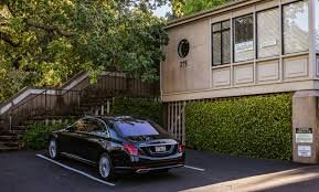 Mercedes-Benz S-Class: Элегантность, неподвластная времени.