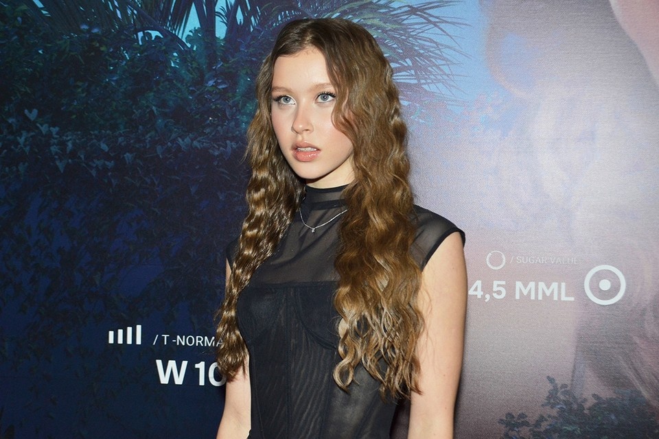    Анна Пересильд Даниил ОПАРИН