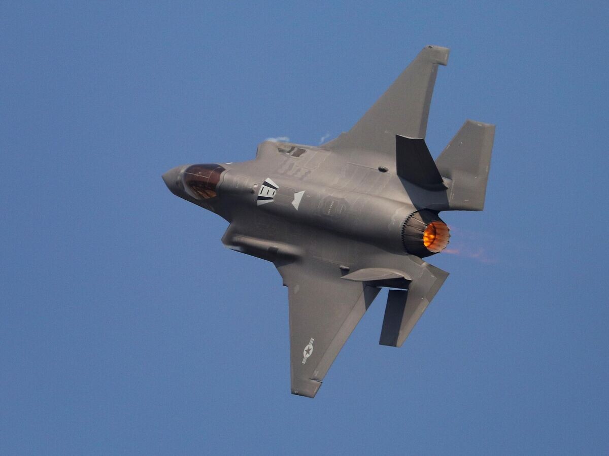    Американский истребитель-бомбардировщик F-35 | © РИА Новости / Нина Падалко