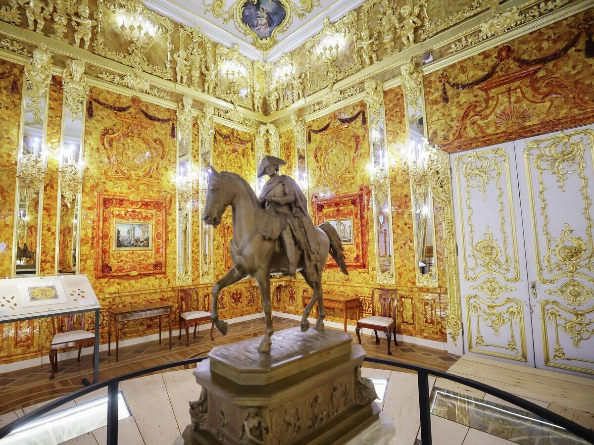    Янтарная комната Екатерининского дворца музея-заповедника "Царское Село" | © РИА Новости / POOL