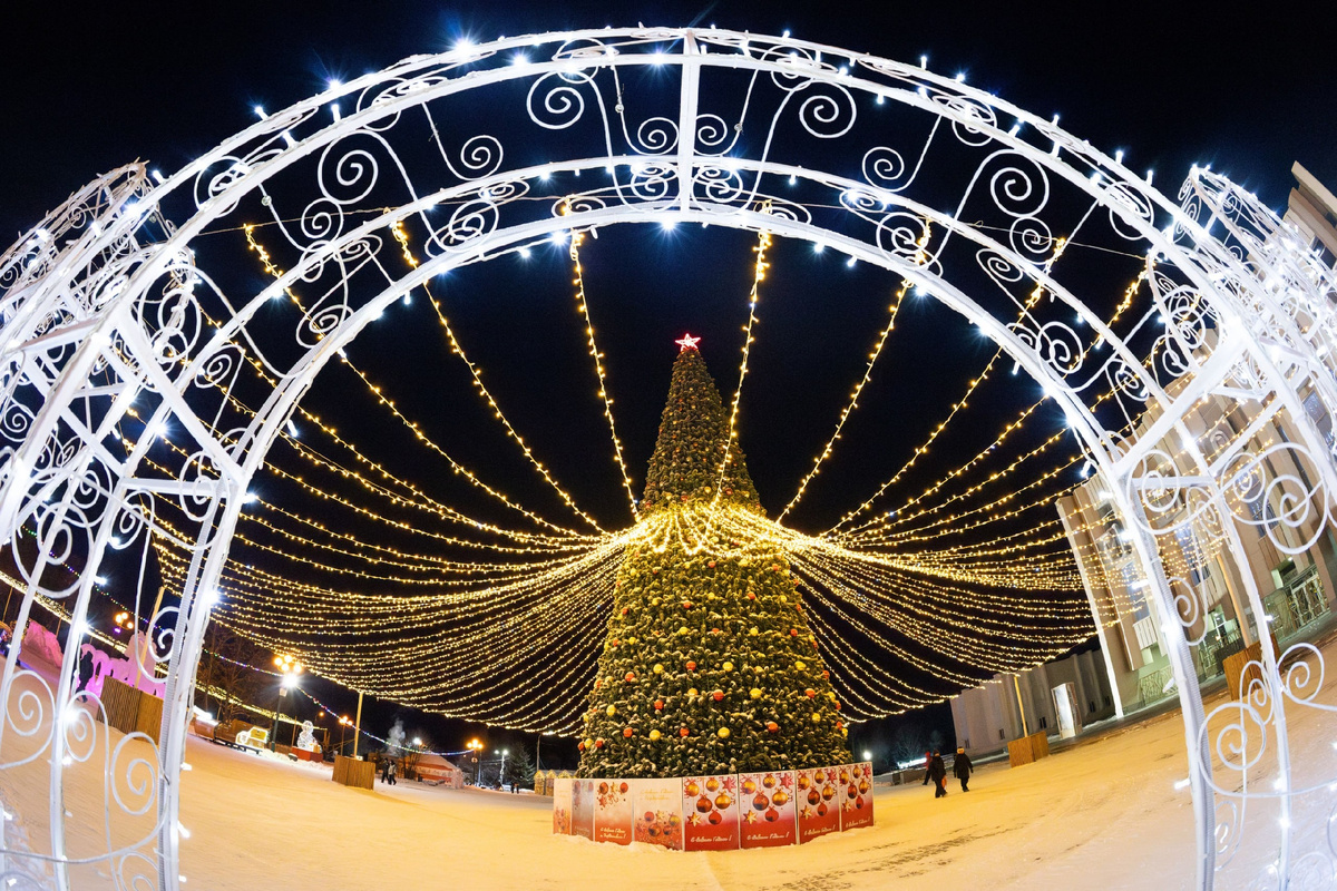 Театральная площадь