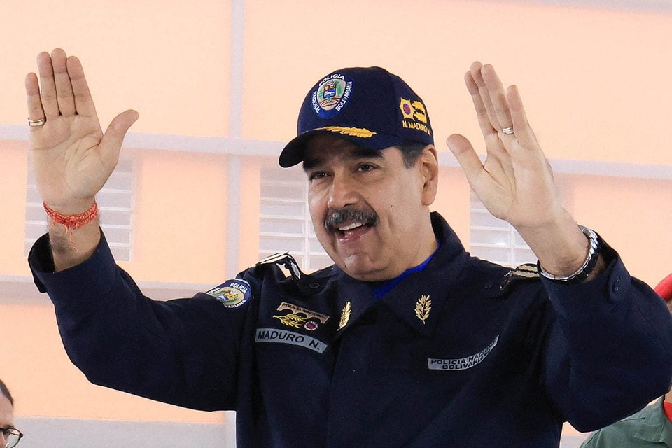    Axios: Мадуро отправят в изолятор, где сидят сообщница Эпштейна и P. Diddy REUTERS