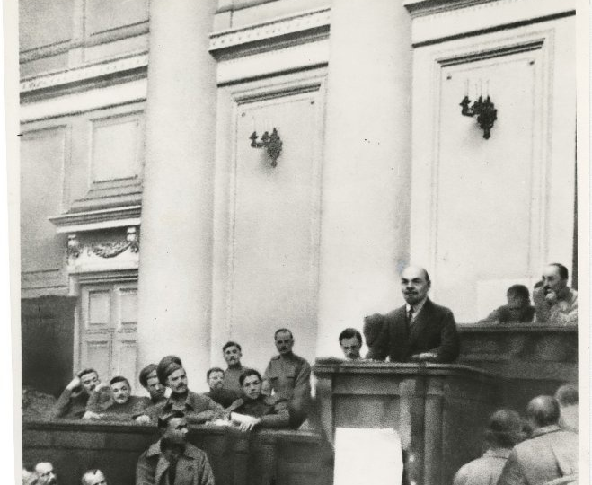 «Народ должен быть послушным». Как гражданская война заставила Ленина изменить представление о власти?