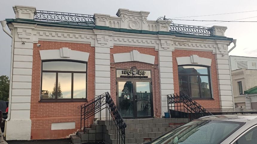 С владельца ресторана «Хочу Пури» в Омске «выбивают» миллионы