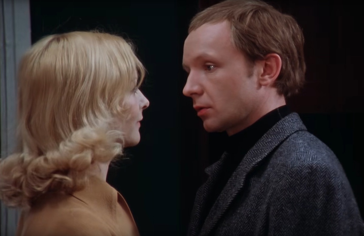 Кадр из фильма "Ирония судьбы"