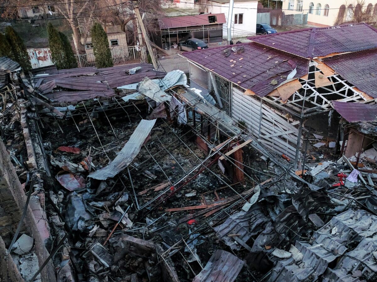    Последствия атаки БПЛА ВСУ на поселок Хорлы в Херсонской области | © РИА Новости / Сергей Мирный