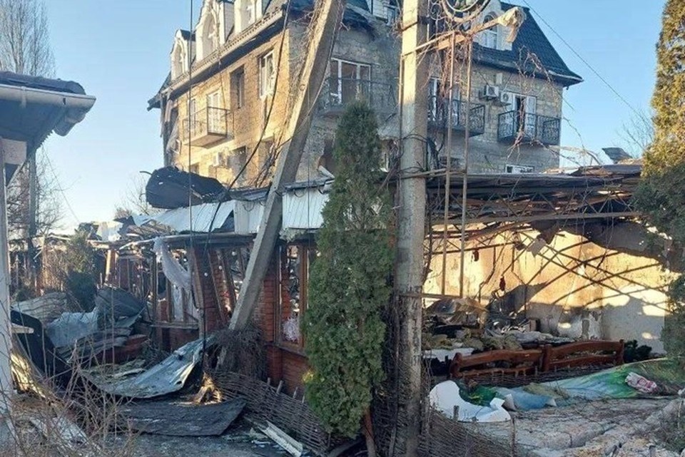    Количество погибших в результате массированного удара ВСУ по селу Хорлы Херсонской области увеличилось до 29 человек. Фото: ТГ-канал губернатора Херсонской области Владимира Сальдо