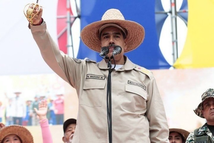    Фото: @dpresidencia Виктория Самойленко