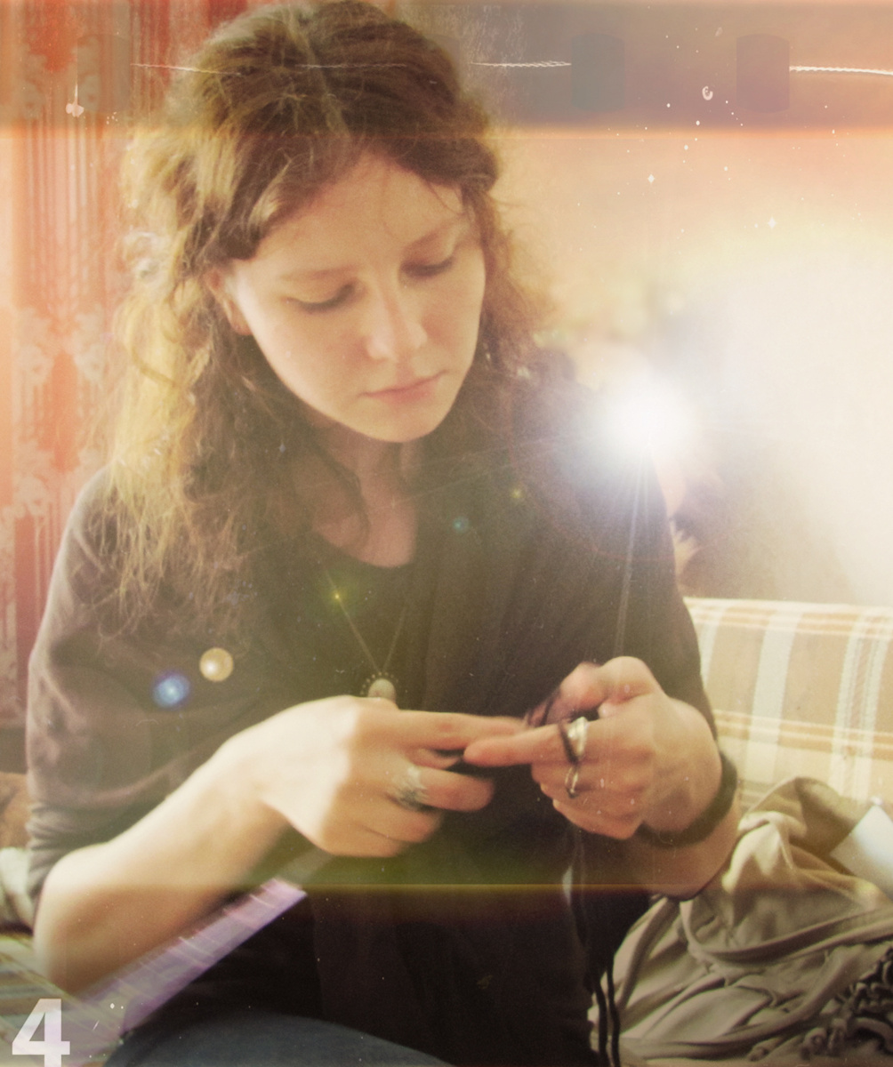 автор канала на все руки молодец, да... шучу. Вяжу я мало и редко нынче... всё больше болтаю и фотографии показываю