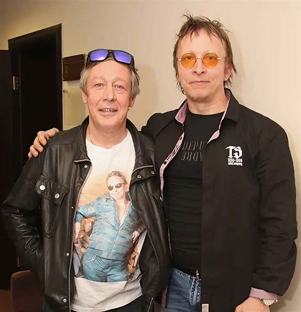 Почему Ефремов после Белгородской колонии сменил друга Охлобыстина на покровителя Михалкова