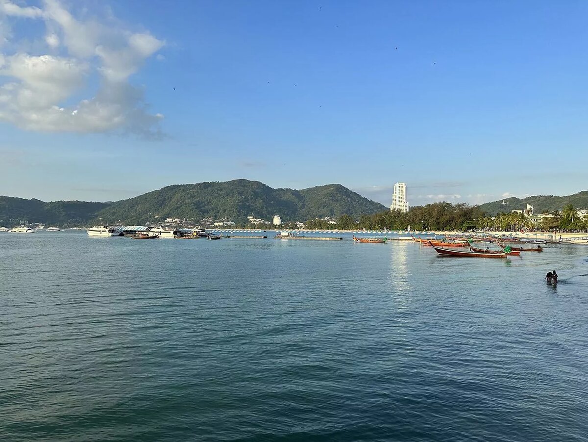 Фото с сайтаhttps://phuket-insider.com/