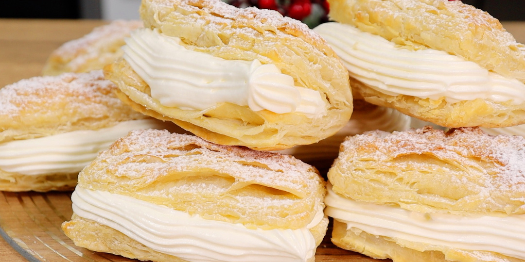 Простой рецепт слоёных ракушек с нежным кремом – идеальное сочетание к чашке чая