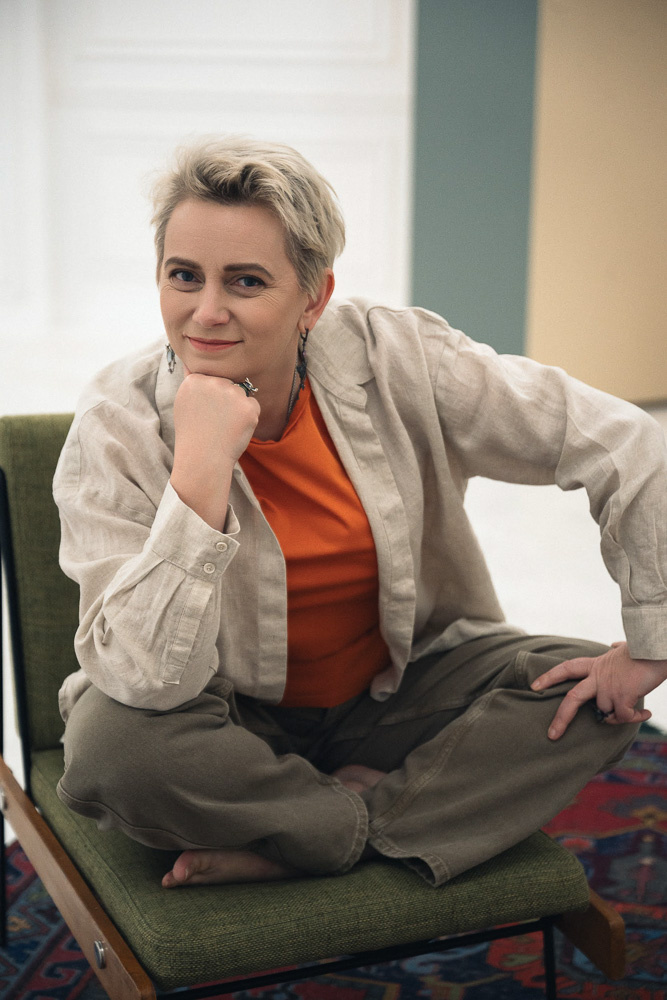 Эт я, как вы уже поняли. Приятно познакомиться )  