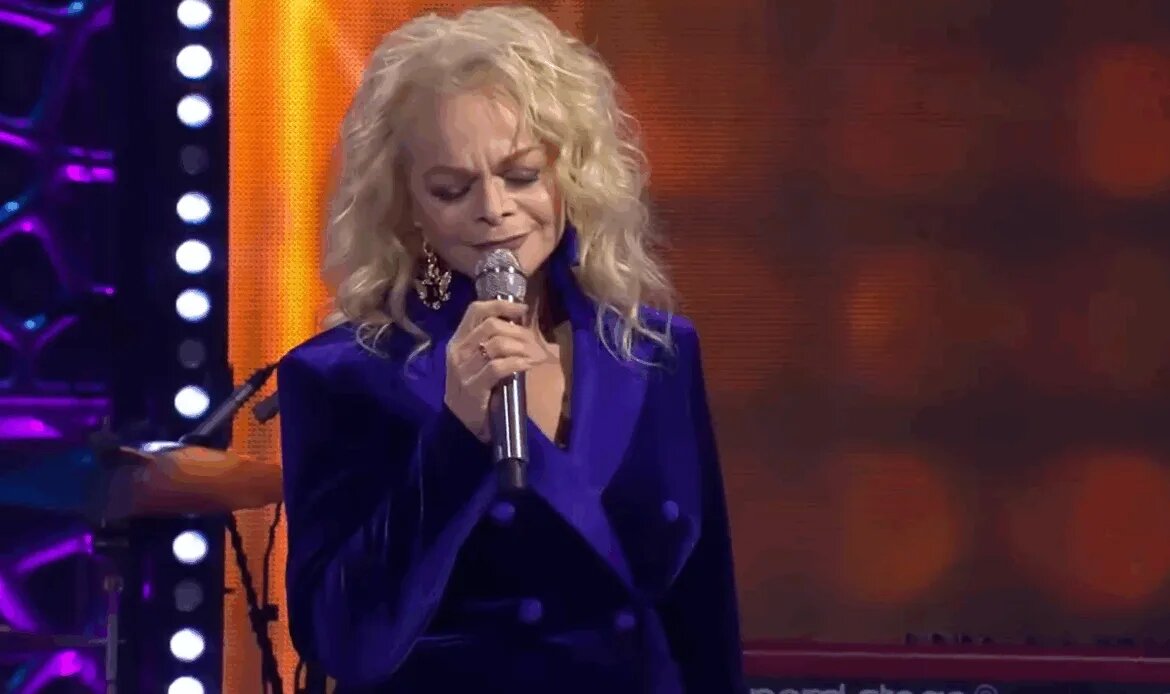    Фото: скриншот видео с YouTube-канала "Лариса Долина"