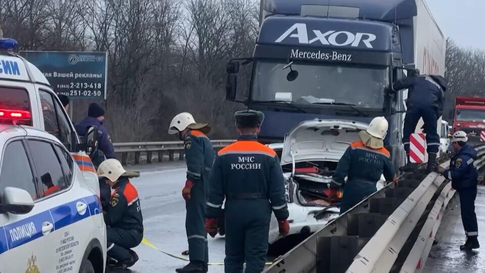     До четырех возросло число пострадавших в ДТП в Ростовской области РЕН ТВ
