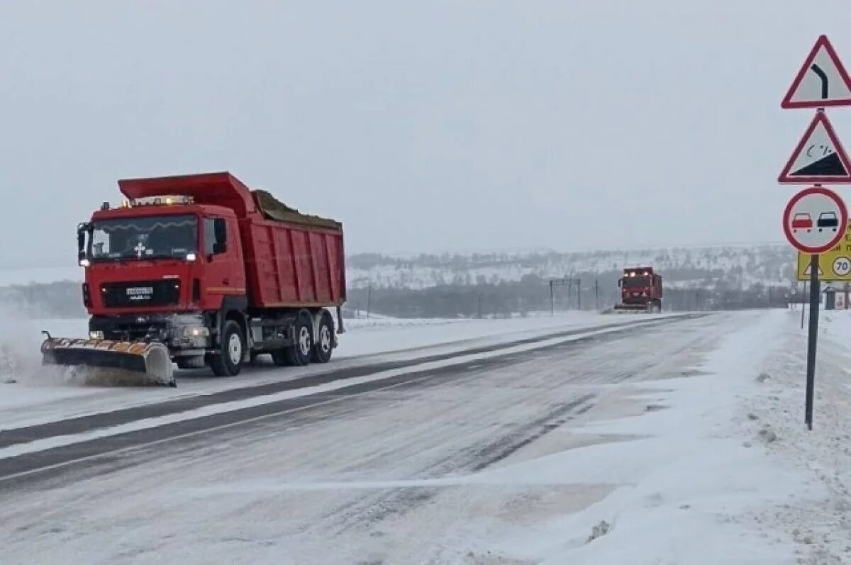    1098 единиц спецтехники задействовали на дорогах под Пензой после метели