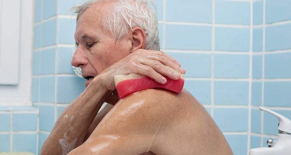 БЮДЖЕТНЫЕ РЕШЕНИЯ ДЛЯ ВАННОЙ, ЧТОБЫ СНИЗИТЬ РИСК ПАДЕНИЯ ПОЖИЛОГО