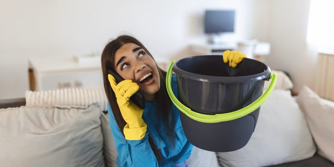 Жительница Воронежа отсудила 380 тыс рублей у УК за потоп в квартире